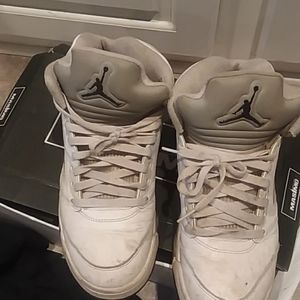 Jordan 5  beaters 1 pair